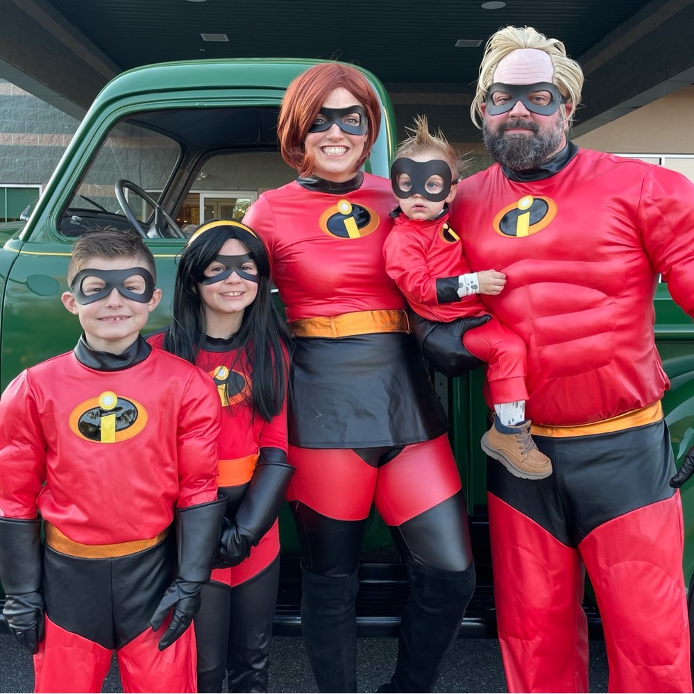 The Incredible Family Halloween Costumes